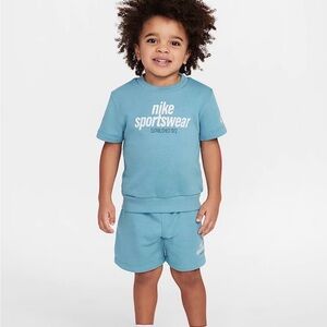 Nike Sportswear 4T Sweatshorts and Tee Set